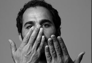 فیلم کنسرت «مهدی ساکی» و اجرای آهنگ «لبخند»