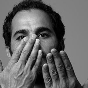 فیلم کنسرت «مهدی ساکی» و اجرای آهنگ «لبخند»