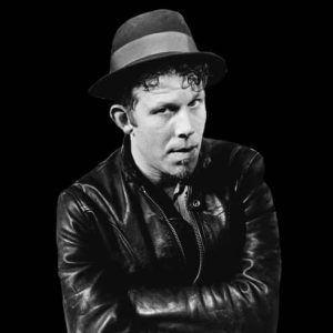 دانلود آهنگ “You Can Never Hold Back Spring” و “Green Grass” از “Tom Waits”  به همراه ترجمه