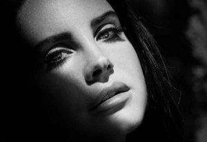 آهنگ “Young and Beautiful” از “Lana Del Rey” به همراه ترجمه