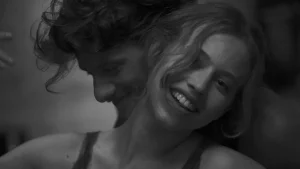 نقد فیلم The Wait 2015 – انتظار بی‌پایان برای موعود