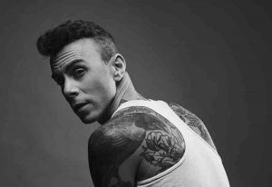 دانلود آهنگ “My Tunnels Are Long and Dark These Days” از “Asaf Avidan” به همراه ترجمه