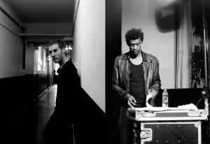 موزیک ویدئو “Teardrop” از گروه مسیو اتک “Massive Attack”