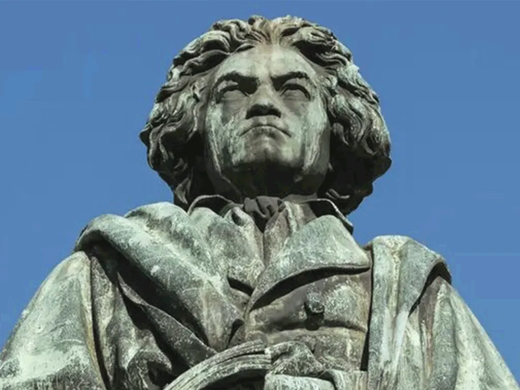 مجسمه معروف لودویگ فان بتهوون 