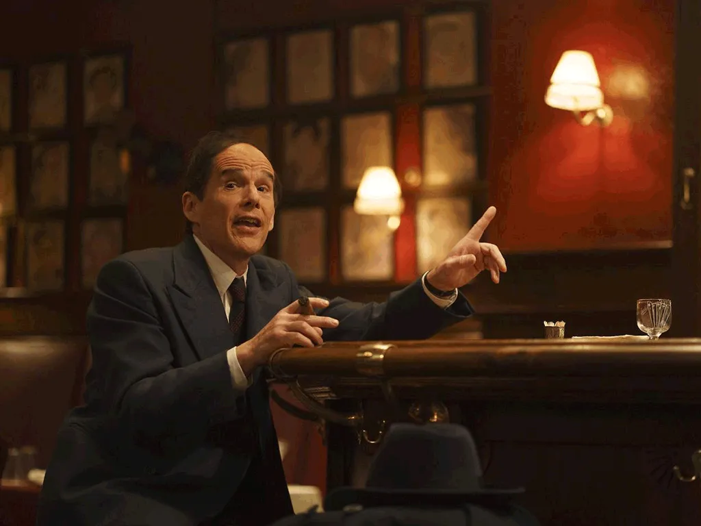 نقد فیلم Blue Moon 2025 - ریچارد لینکلتر